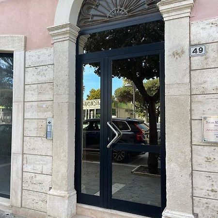 Casa Bolina - Centro Termoli Apartment Bagian luar foto